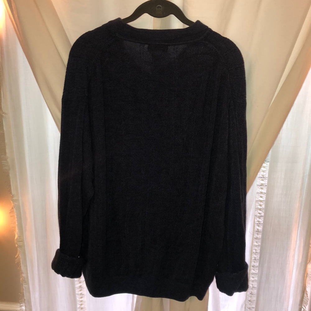 3 Button, Collared Shirt - Picture 4 of 4